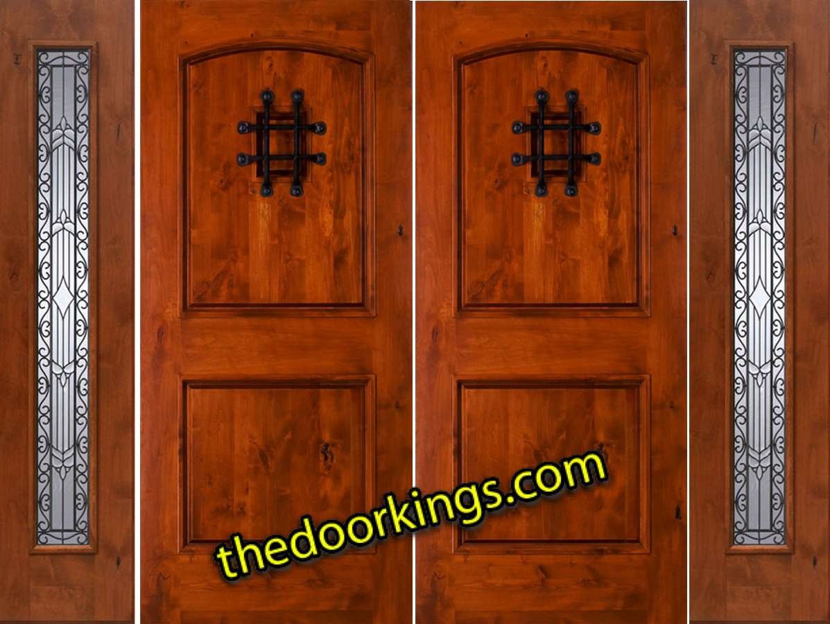 sw76 knotty alder double door with two iron classic sidelites